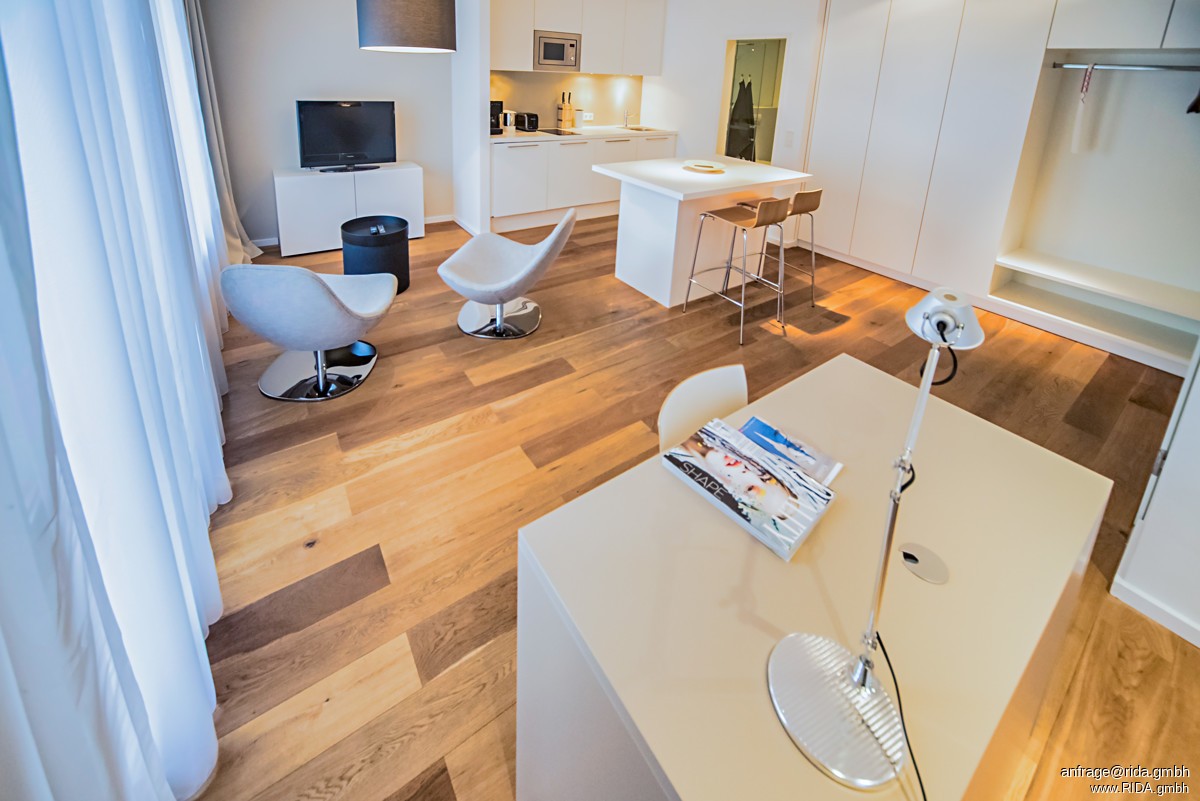 Welc(H)ome® by RIDA FLATS – CGN City: All-in! Internet, Balkon & Top-Lage - Foto 2