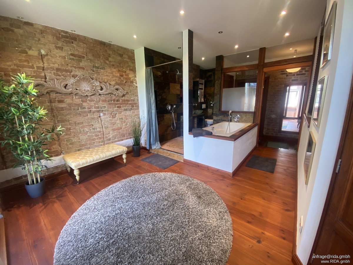 Welc(H)ome® by RIDA LUXURY – Berlin-Mitte! All in plus! Maisonette Loft + Balkone + Designerwohnung - Photo 3