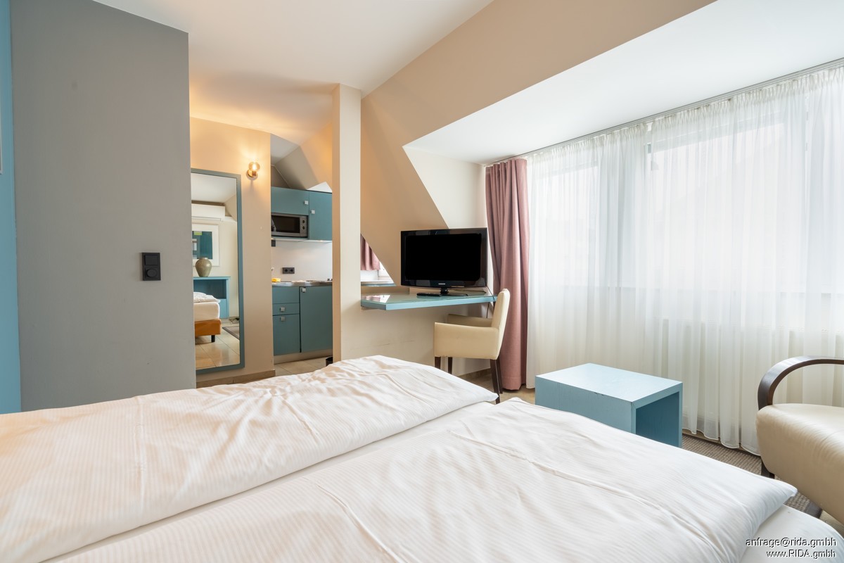 Welc(H)ome® by RIDA FLATS – D’dorf City! Charmant + Top Lage! Löffelfertig + Aufzug + Balkon + AC - Foto 5