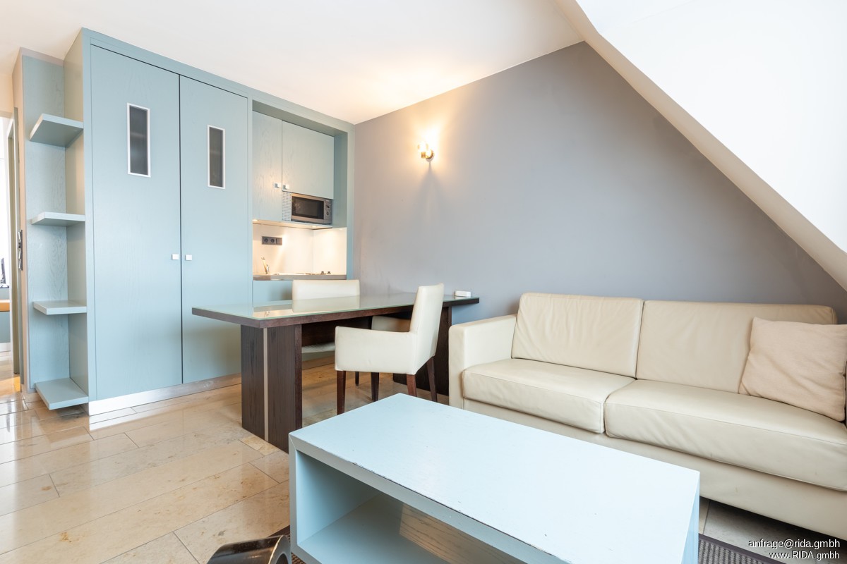 Welc(H)ome® by RIDA FLATS – D’dorf City! Charmant + Top Lage! Aufzug • Balkon • AC • Löffelfertig - Foto 3