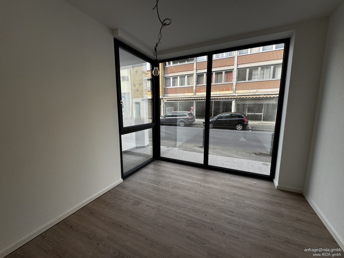 Welc(H)ome® by RIDA FLATS – Lichtdurchflutete EG-Wohnung mit großen Fensterfronten & Toplage - Photo 3