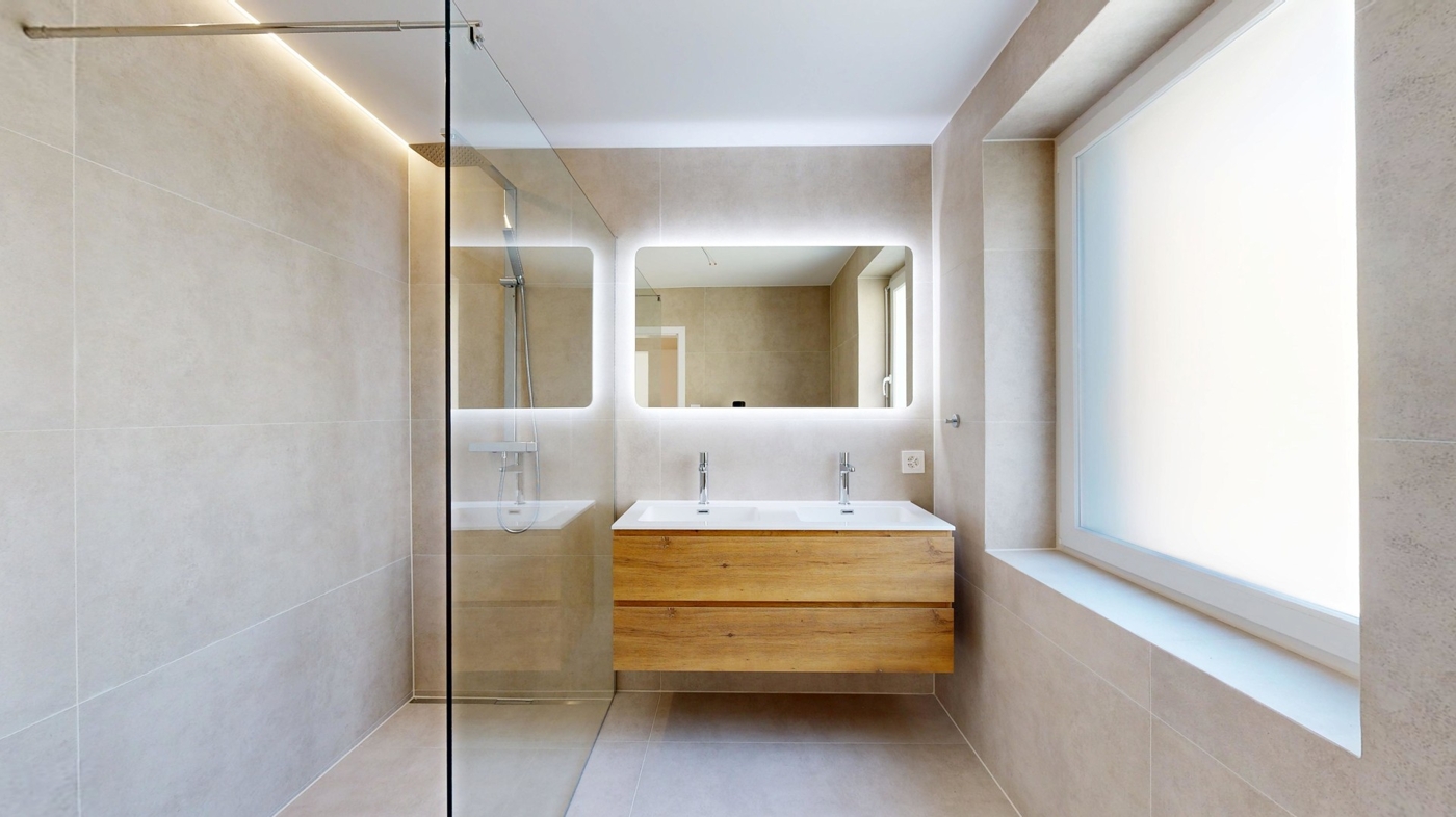 Badezimmer 1. OG