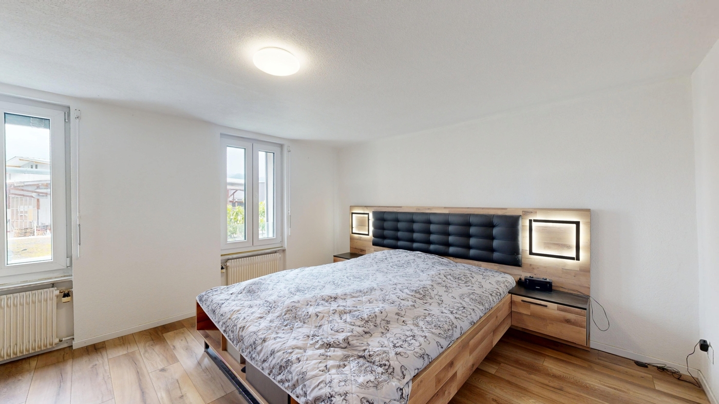 5.5 Zimmerwohnung EG, Staatsstr. 133