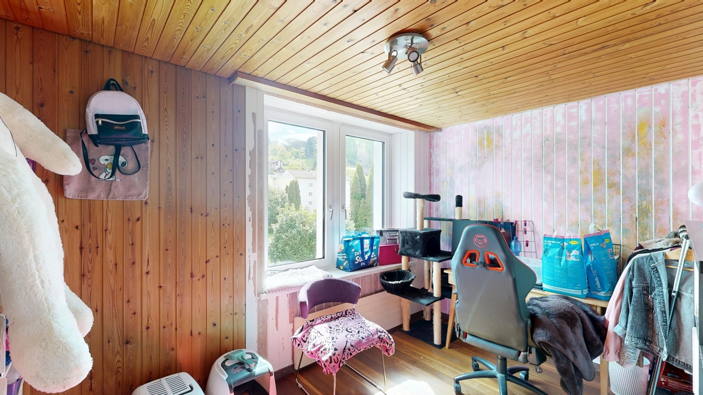 Zimmer 1 OG