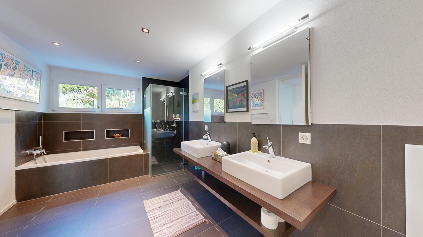 Badezimmer EG