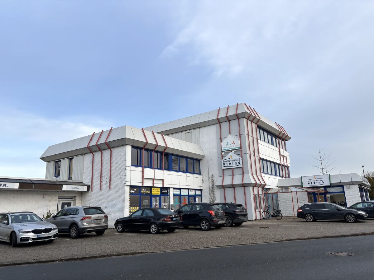 Straßenansicht
