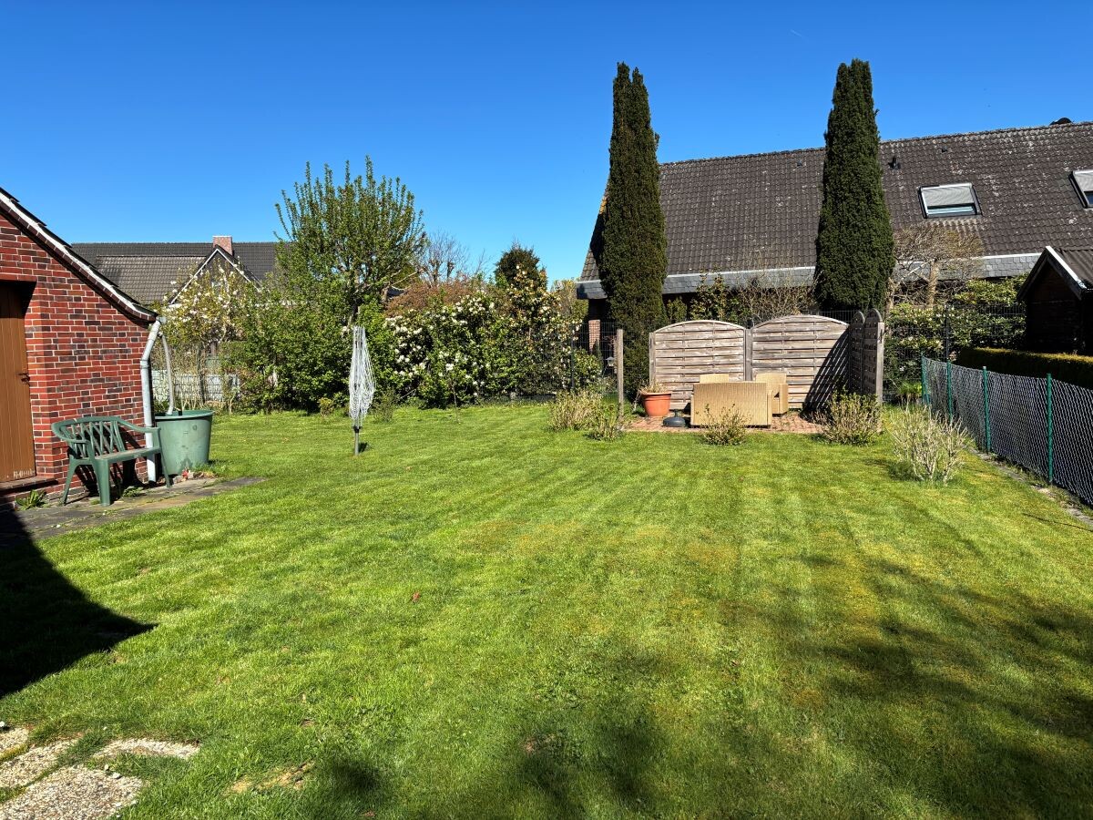 Garten mit Terrasse