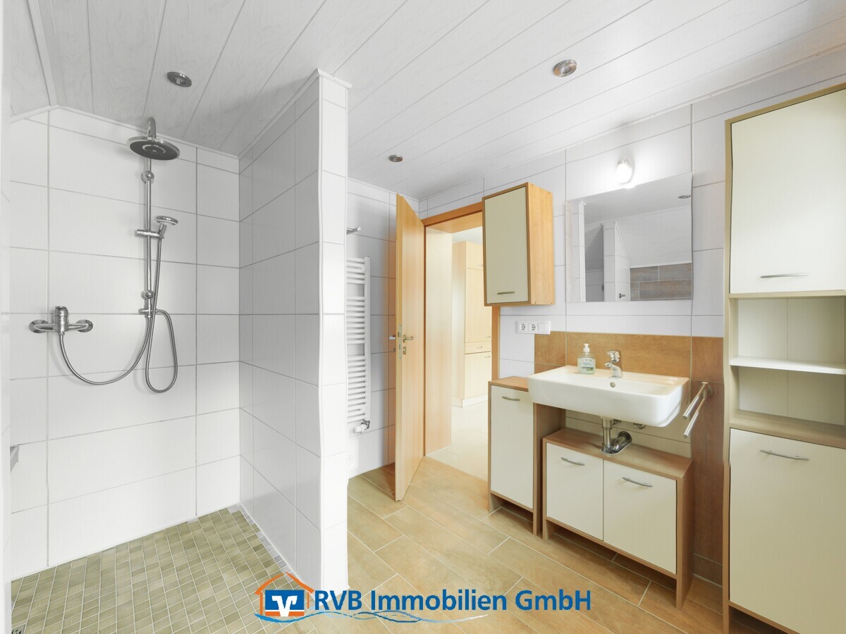 Badezimmer Wohnung 1