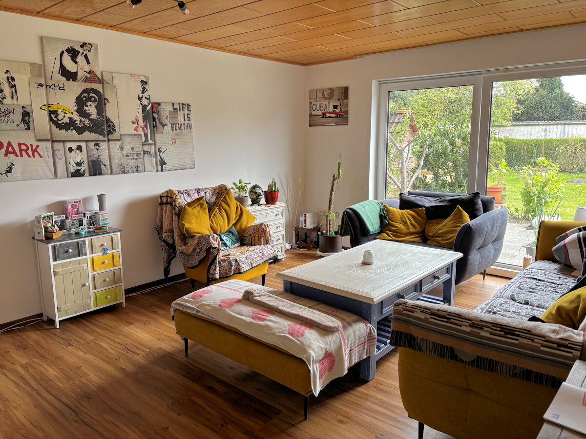 WHS II: Wohnzimmer mit Terrassenzugang