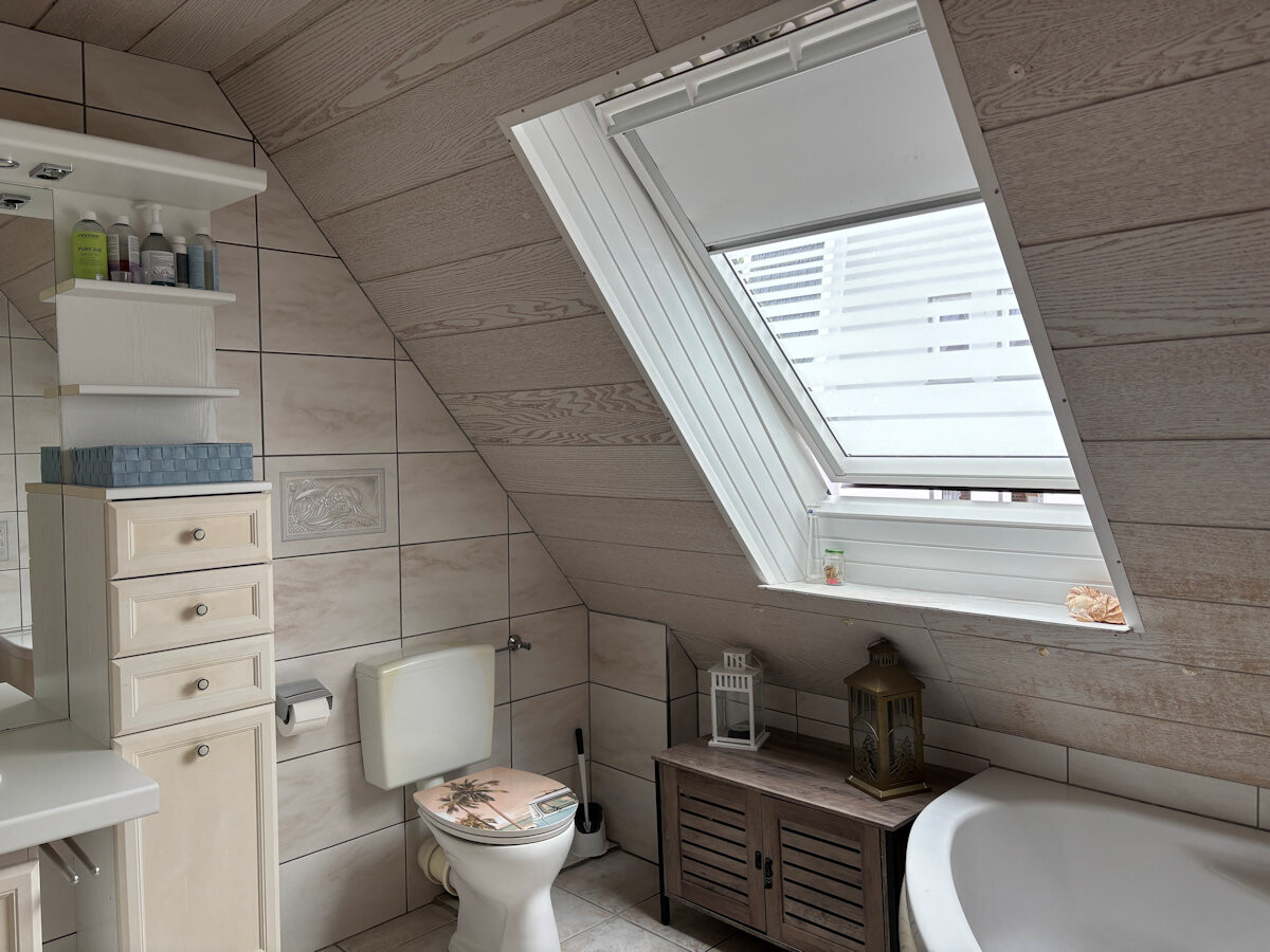 WHS II: Badezimmer im Dachgeschoss