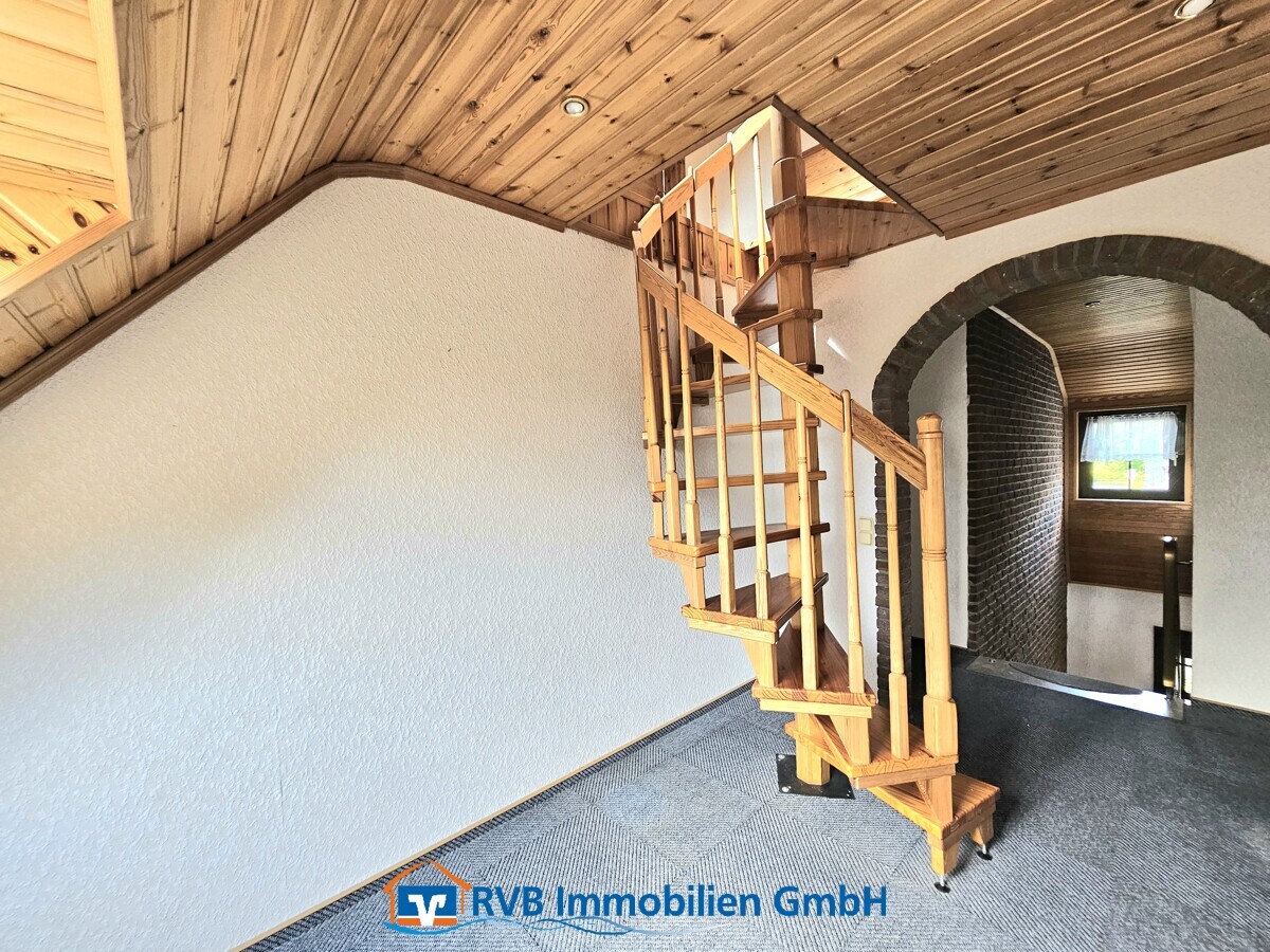 Aufgang zum Spitzboden