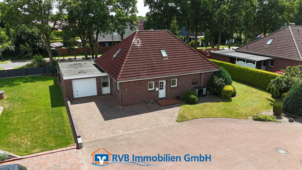 Auffahrt / Garage