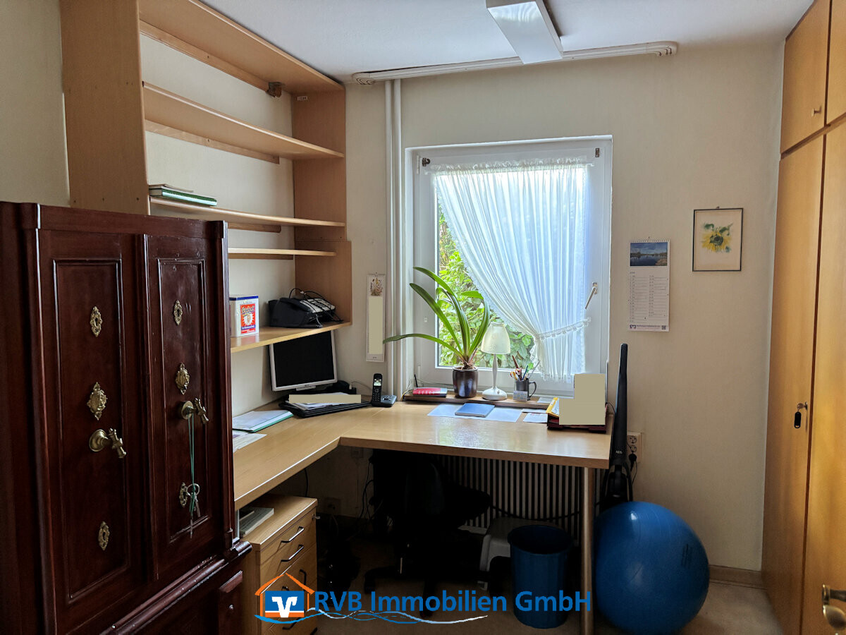 Arbeitszimmer im Erdgeschoss