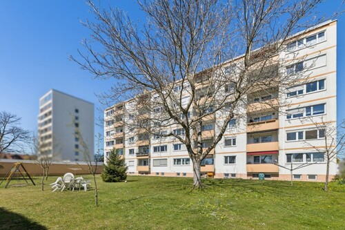 Wohnhaus mit Garten