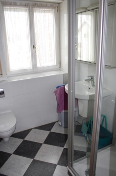 Duschbad mit Fenster