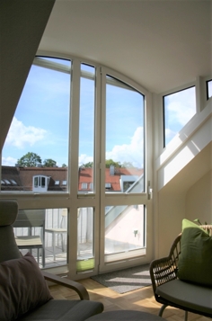 Große Gaube zum Balkon