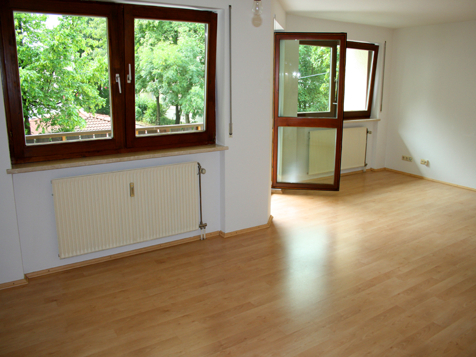 Großer Wohn/-Schlafraum (fast 26 m²)