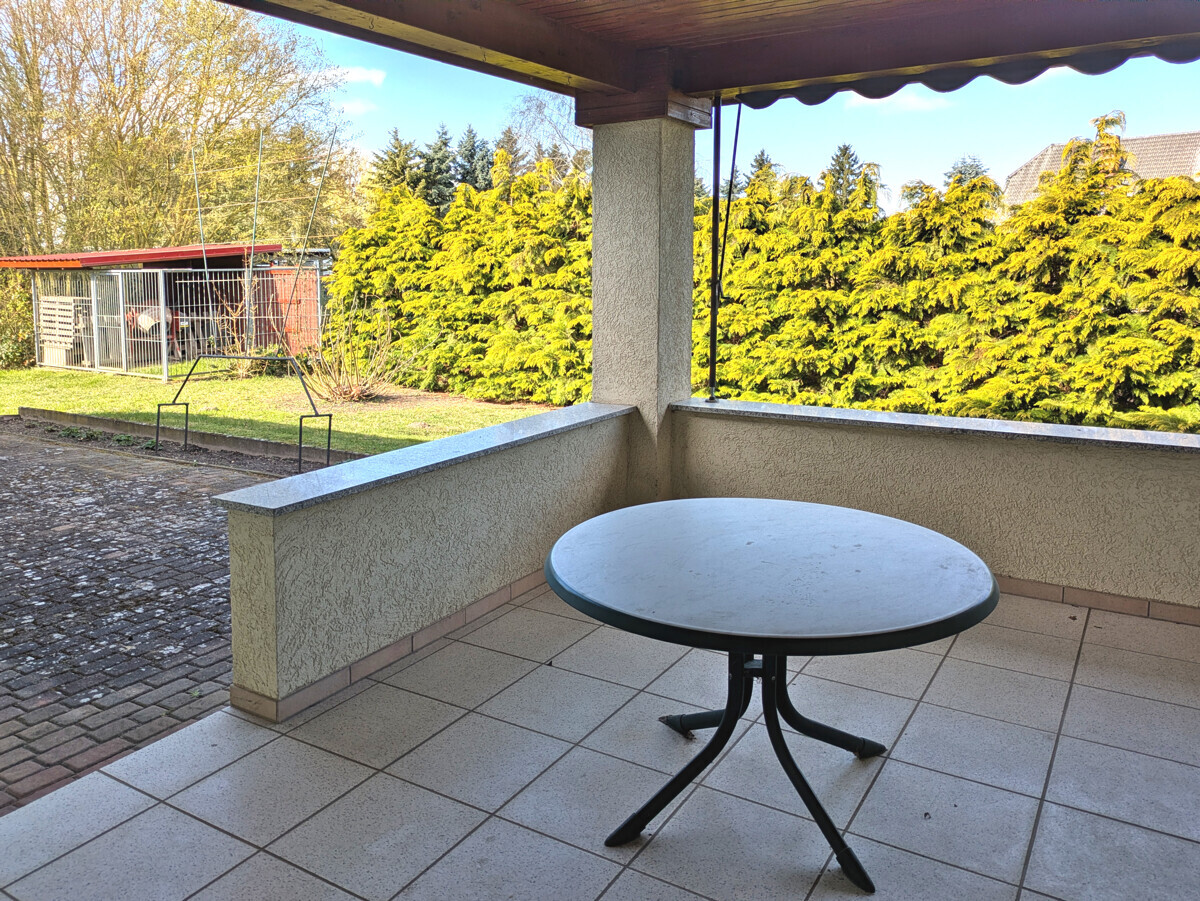 Überdachte Terrasse