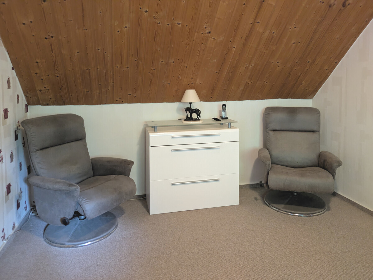 ehem. Ferienhaus_Schlafzimmer Sitzecke