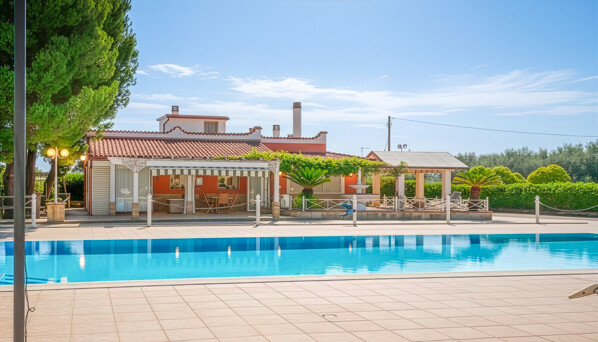 villa_maresca_piscina_raro-realty