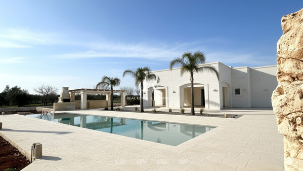 1_RaroRealty_Ostuni_Masseria_Contemporanea