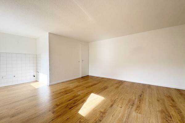 Wohn- & Schlafzimmer