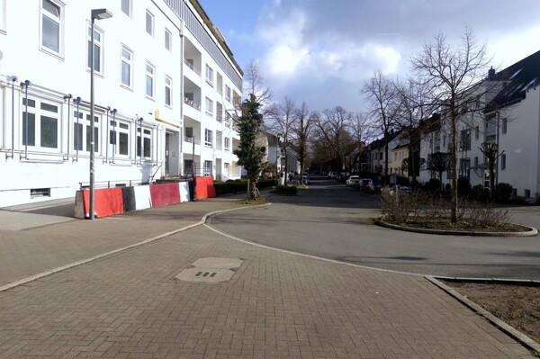 Straßenansicht