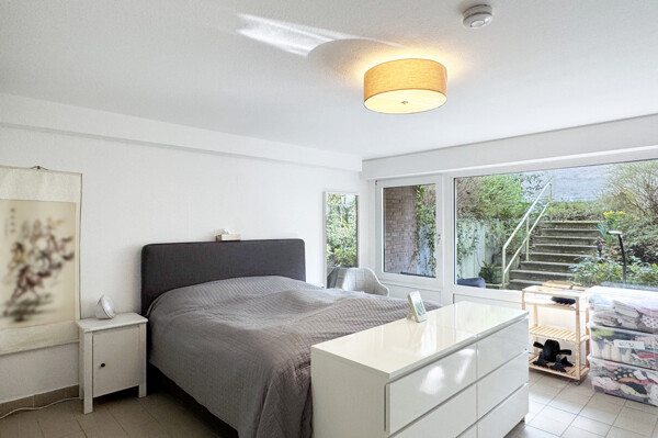 Schlafzimmer Gartengeschoss