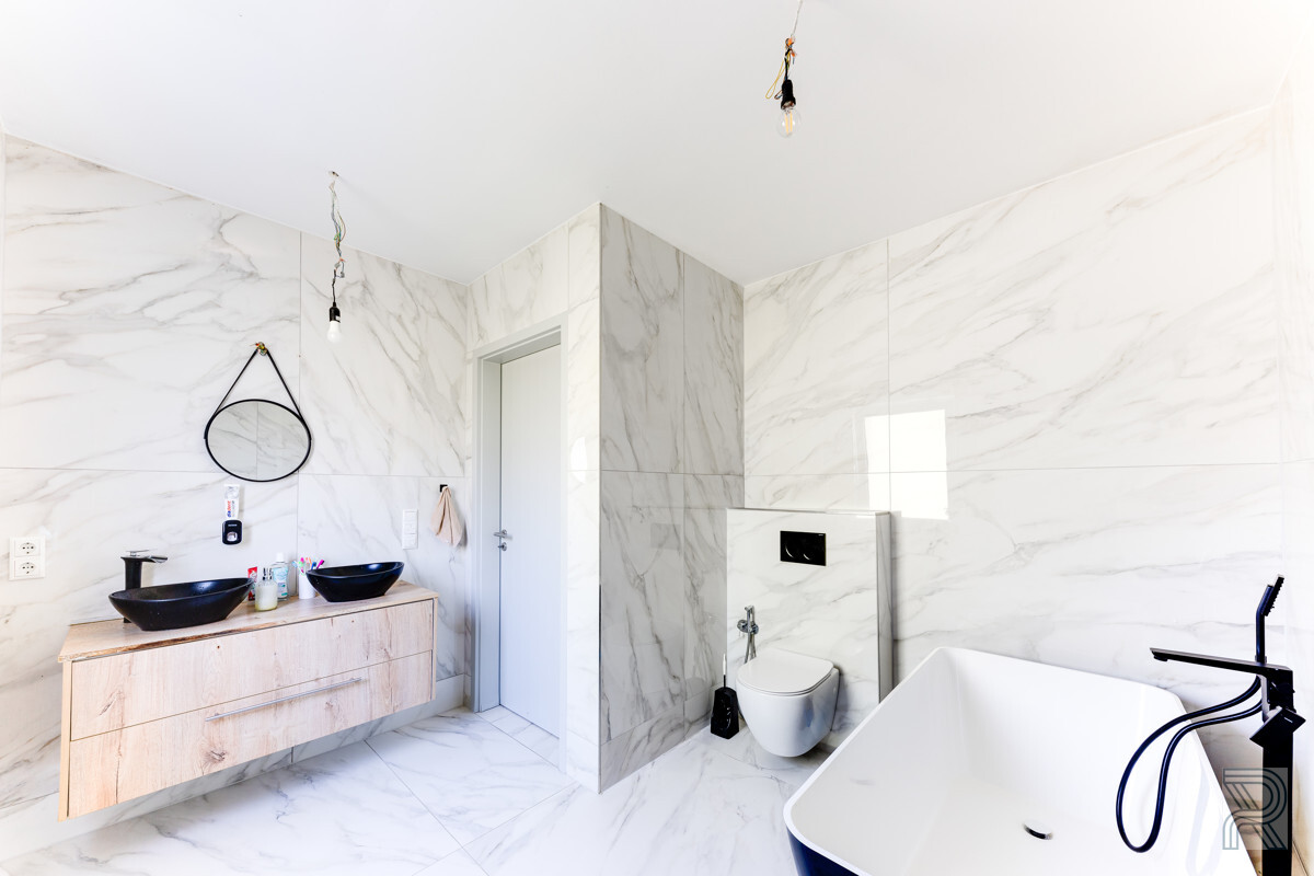 Badezimmer 1.OG