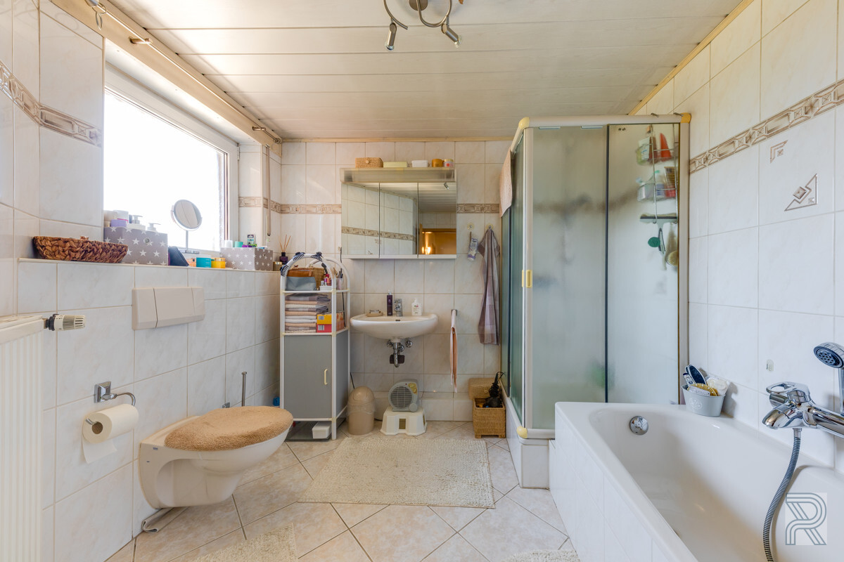 1.OG - Badezimmer - 87c
