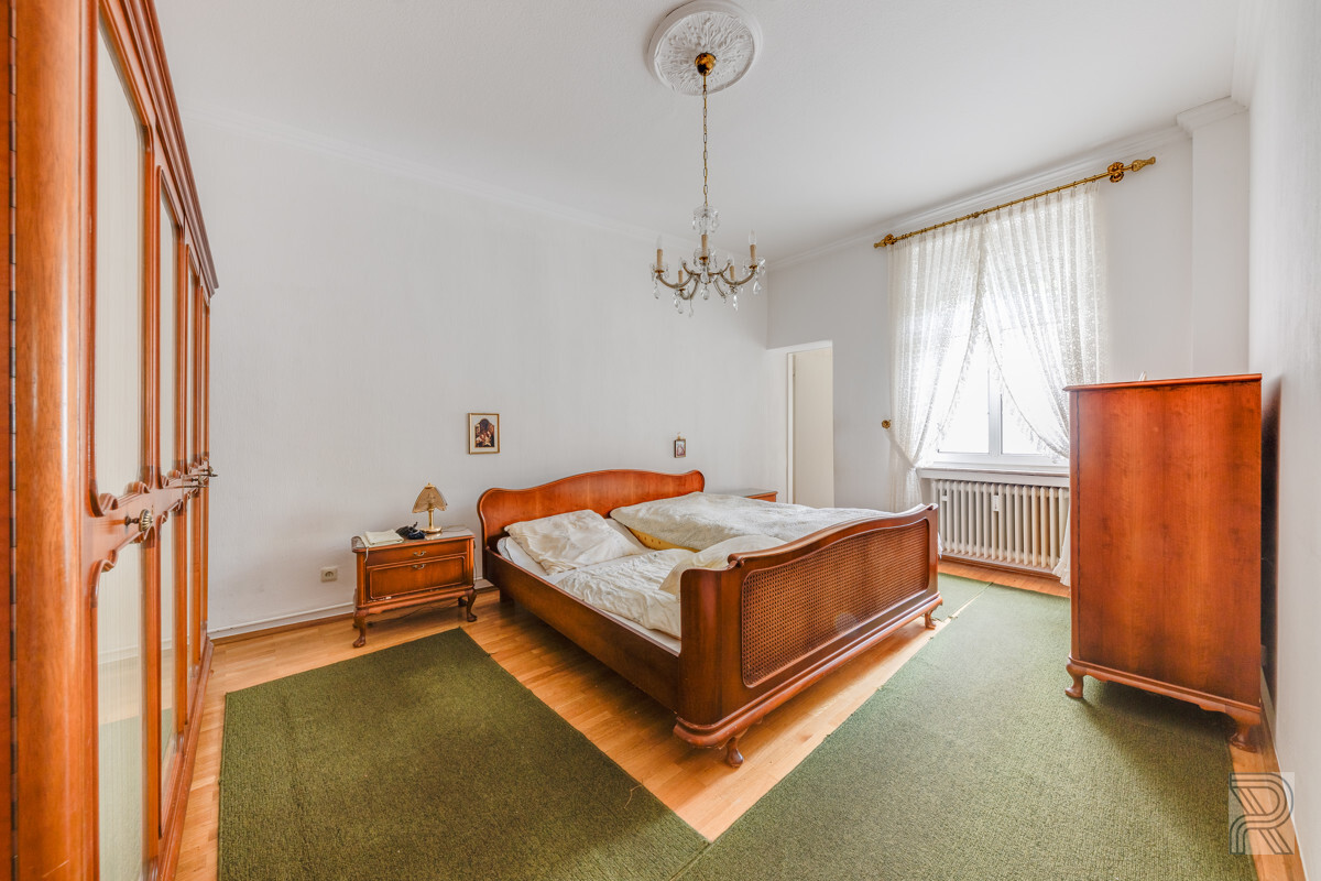 Schlafzimmer OG