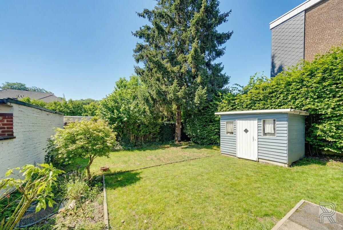 Sonniger Rückzugsort direkt hinter dem Haus