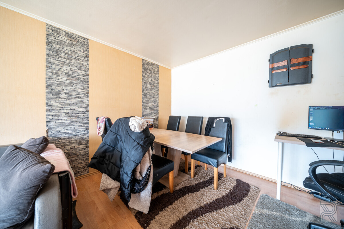 1. OG: Whg. 2 - Wohnzimmer