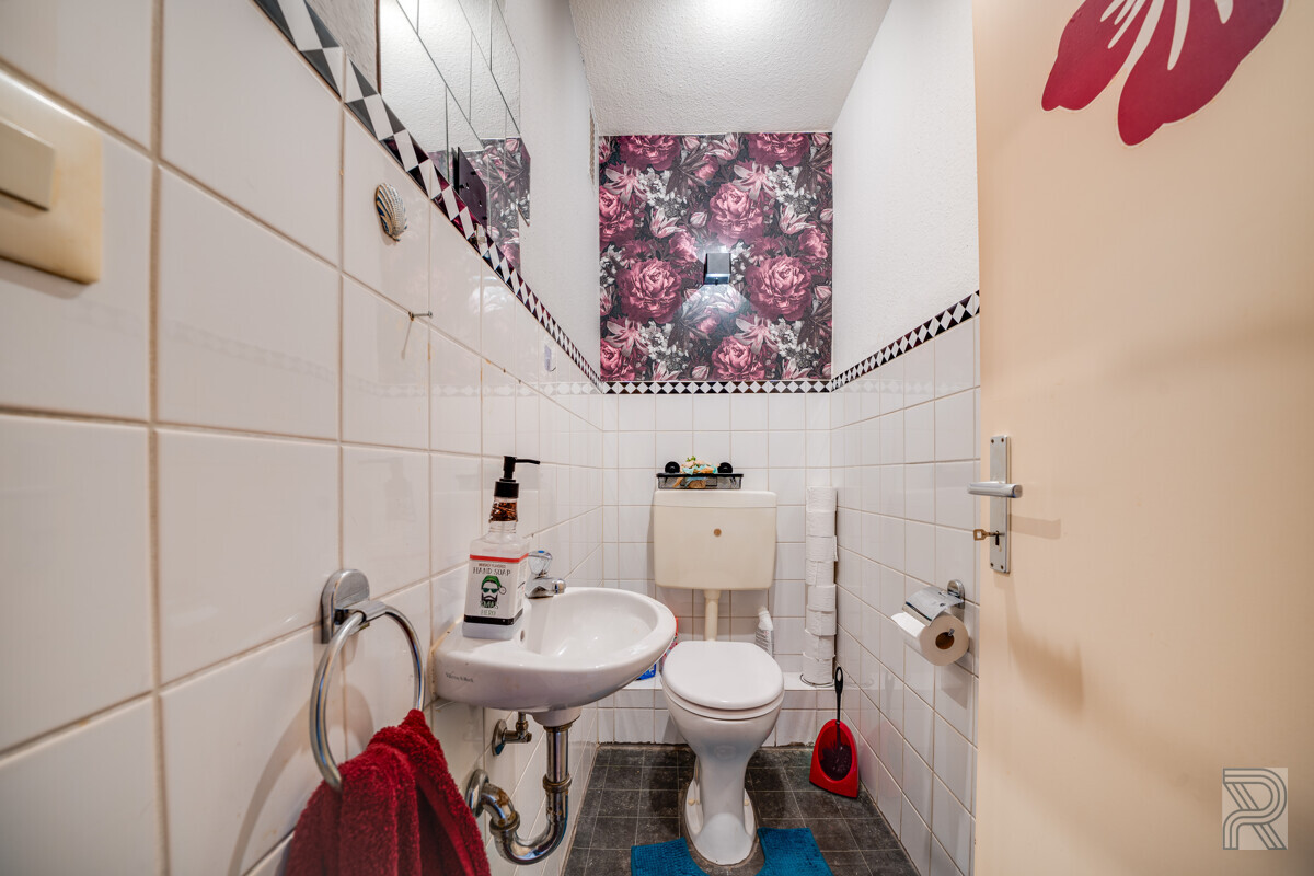 1. OG - WC