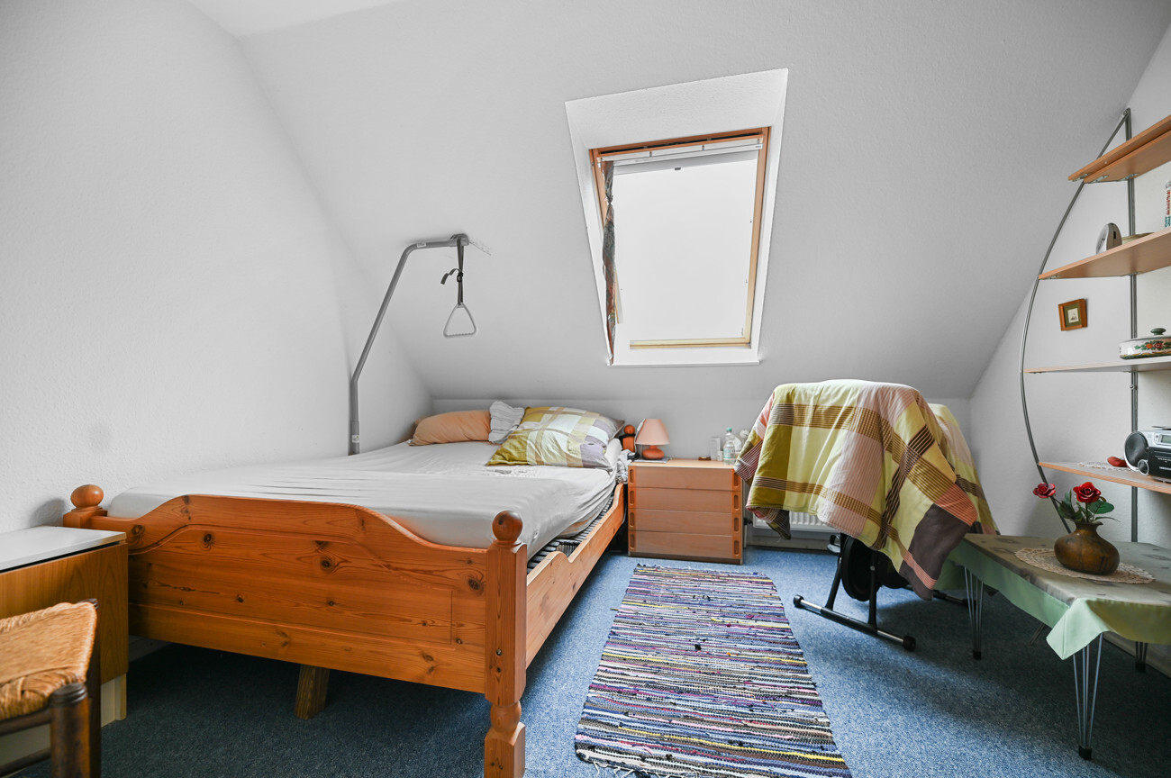 Schlafzimmer I OG
