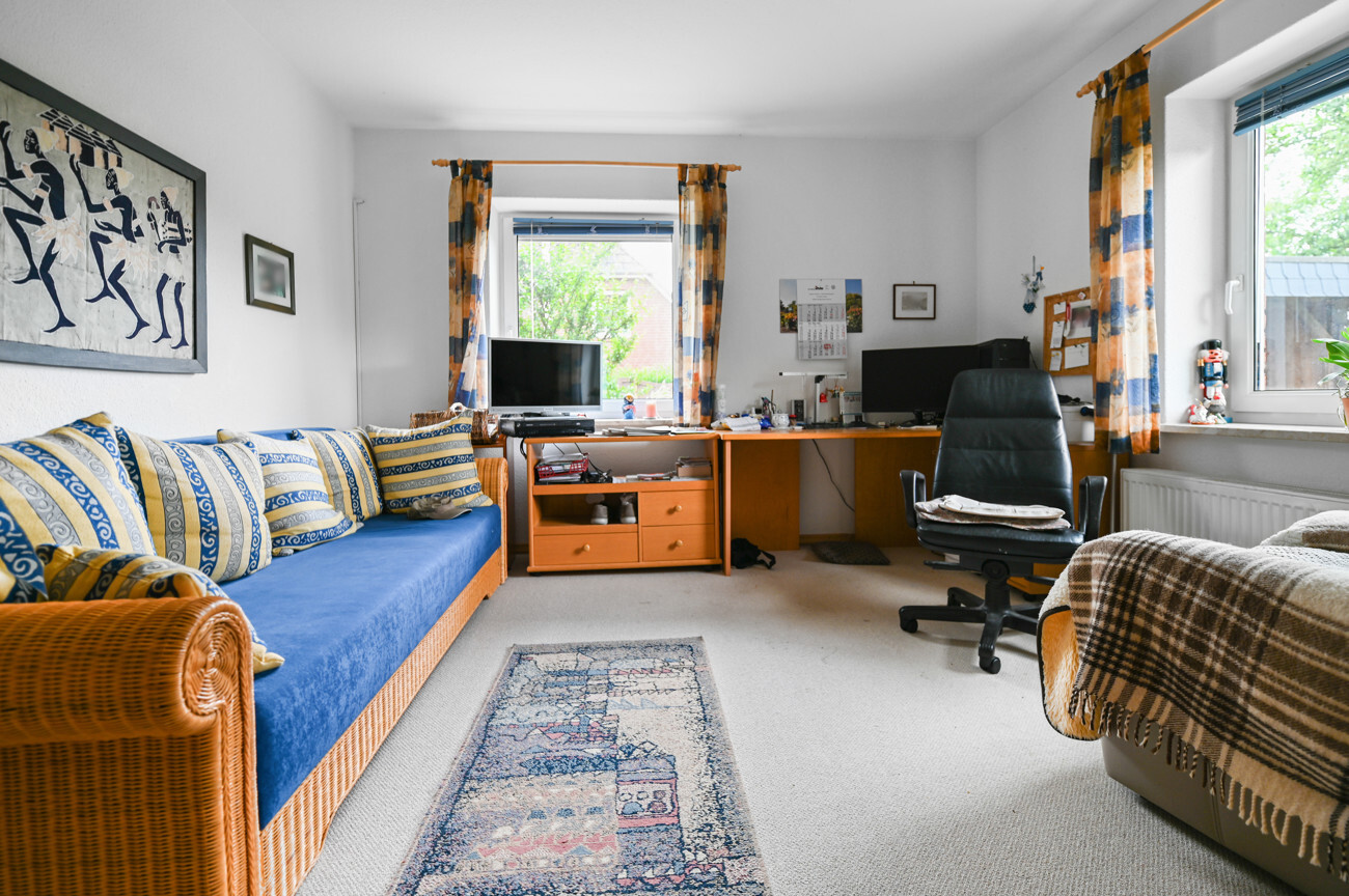 Büro EG