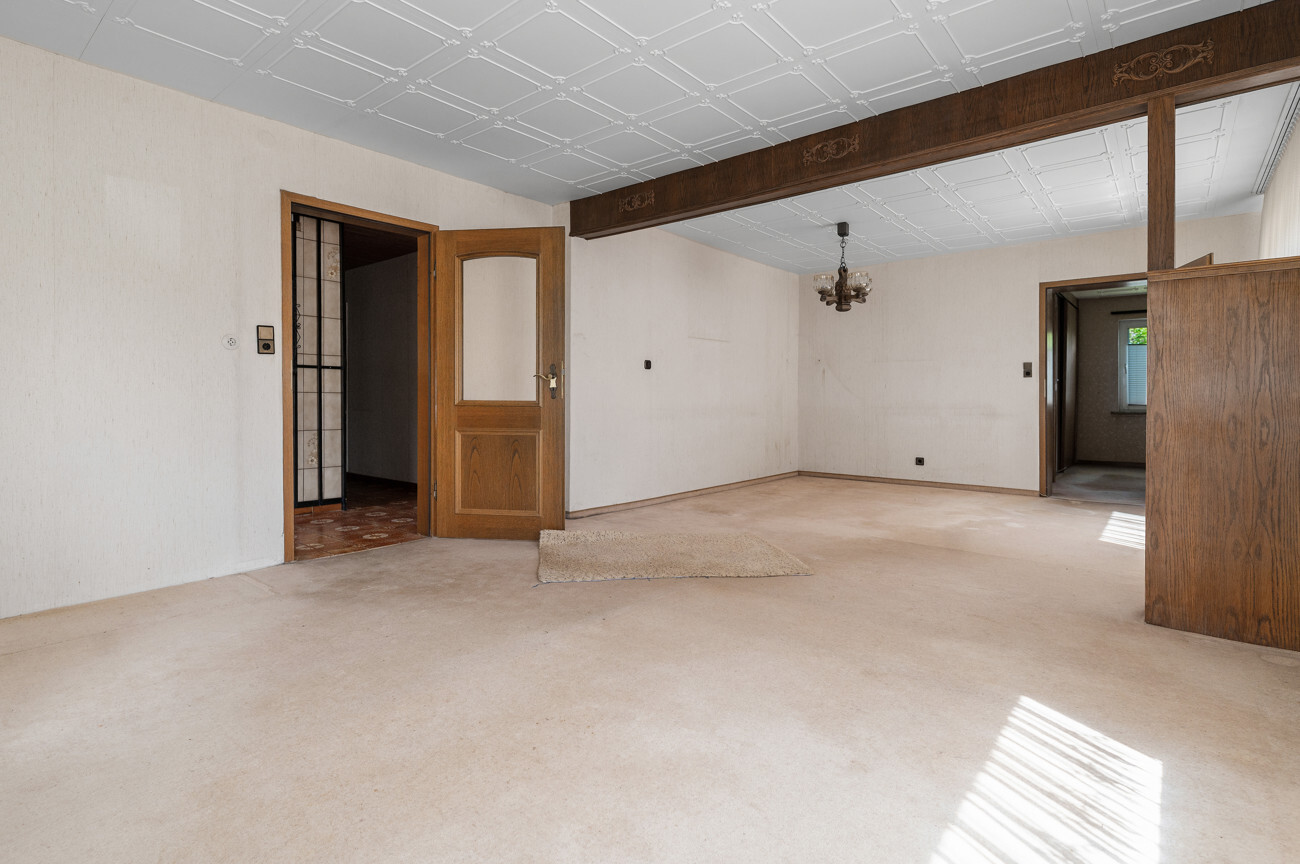 Wohn- und Esszimmer I