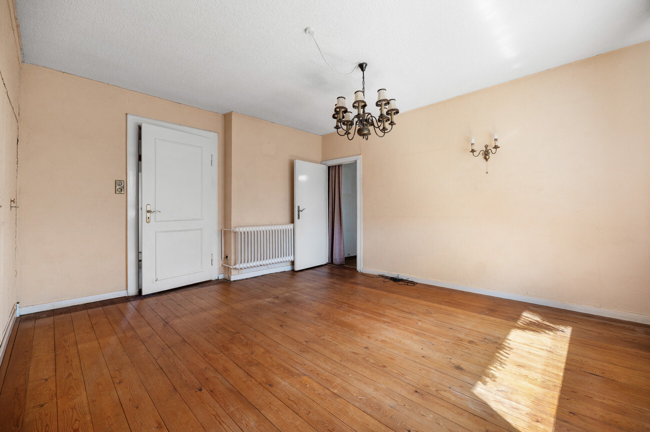 Schlafzimmer mit Ankleide OG