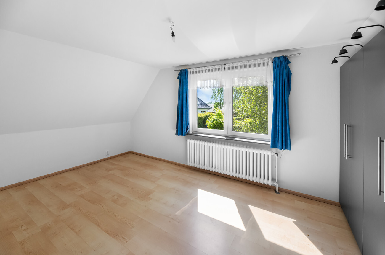Schlafzimmer Bild 1