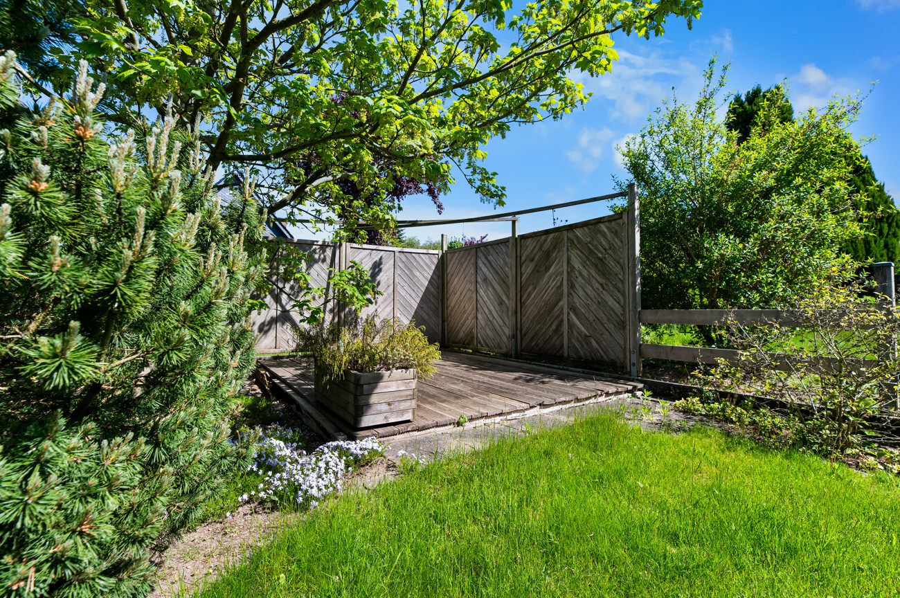 Sonnenterrasse im Garten