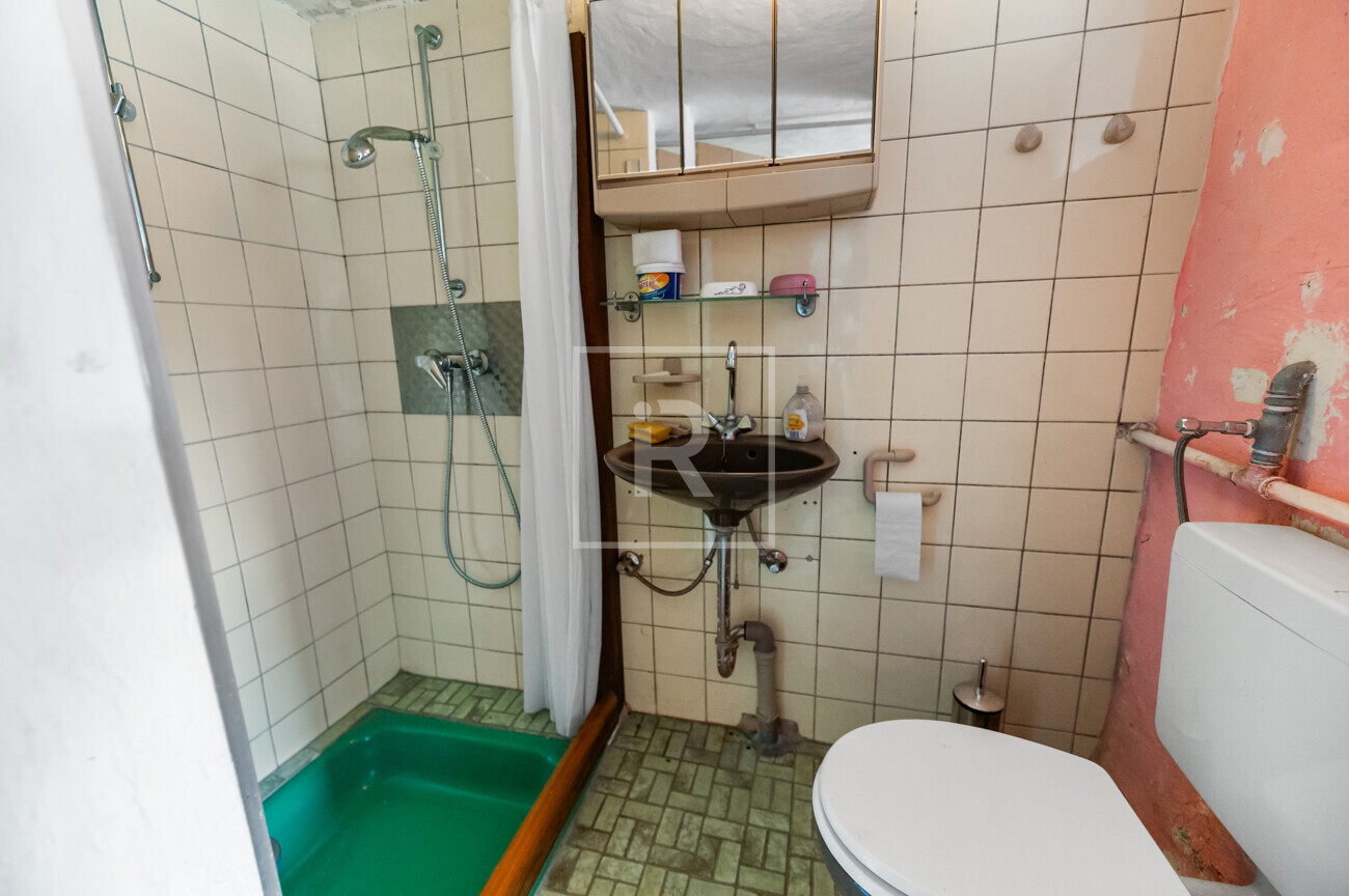 Duschbad KG