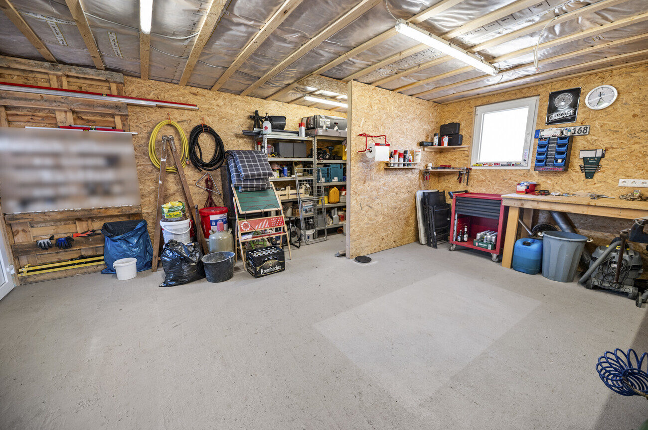 Abstellraum Carport