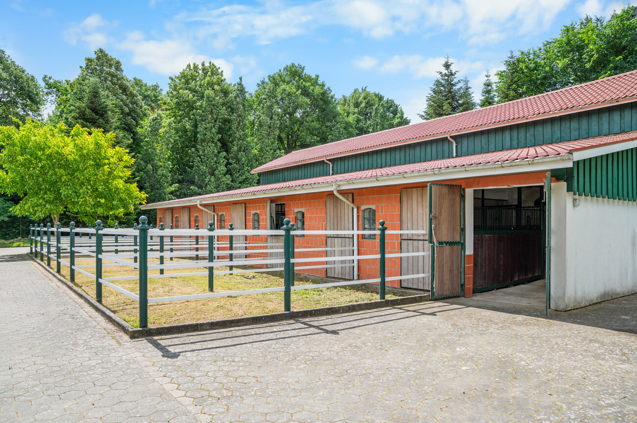 Hintereingang Stallgebäude