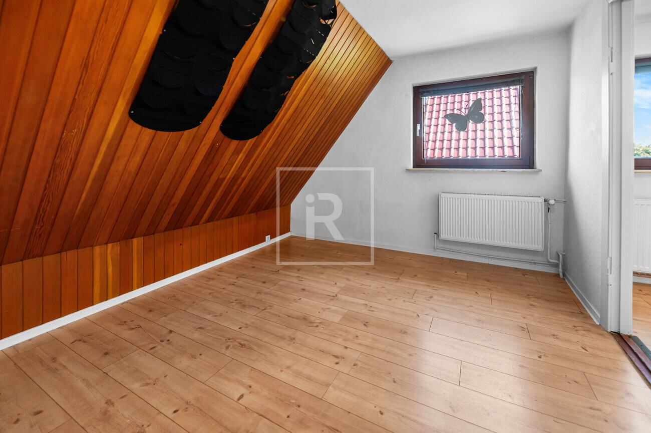 Durchgangszimmer OG