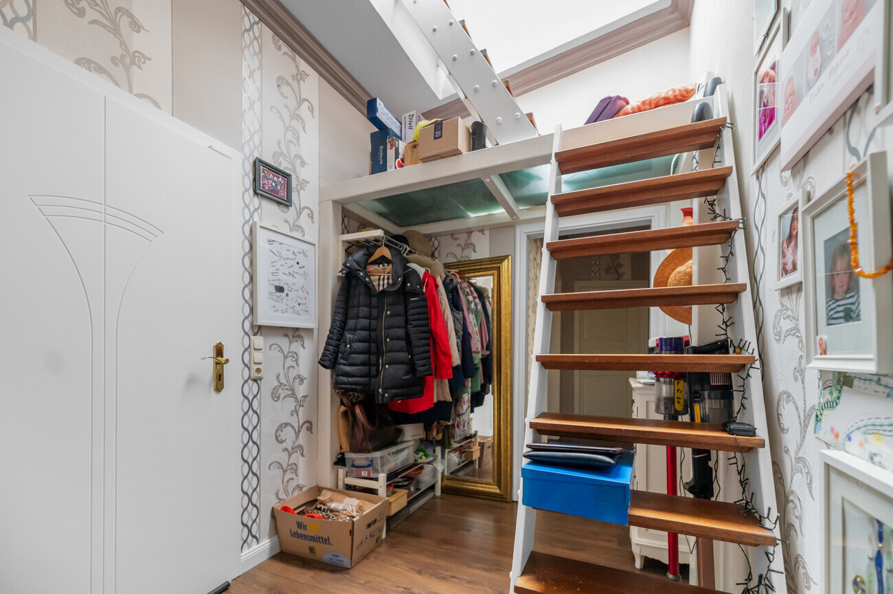 Eingangsbereich mit Dachzugang OG II