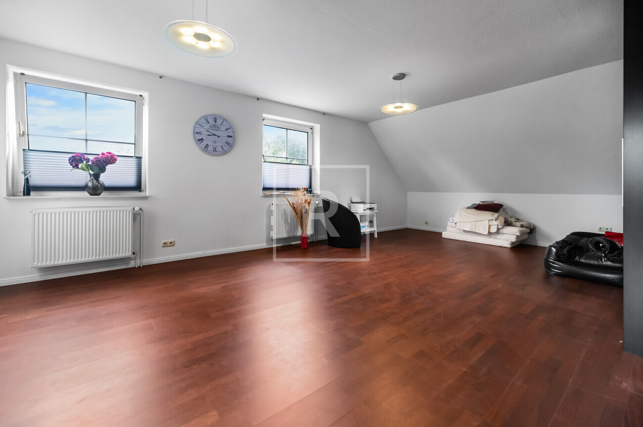 Schlafzimmer OG I