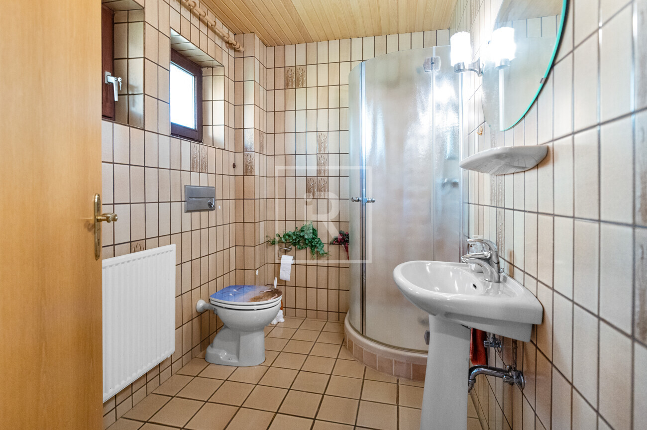 Duschbad EG