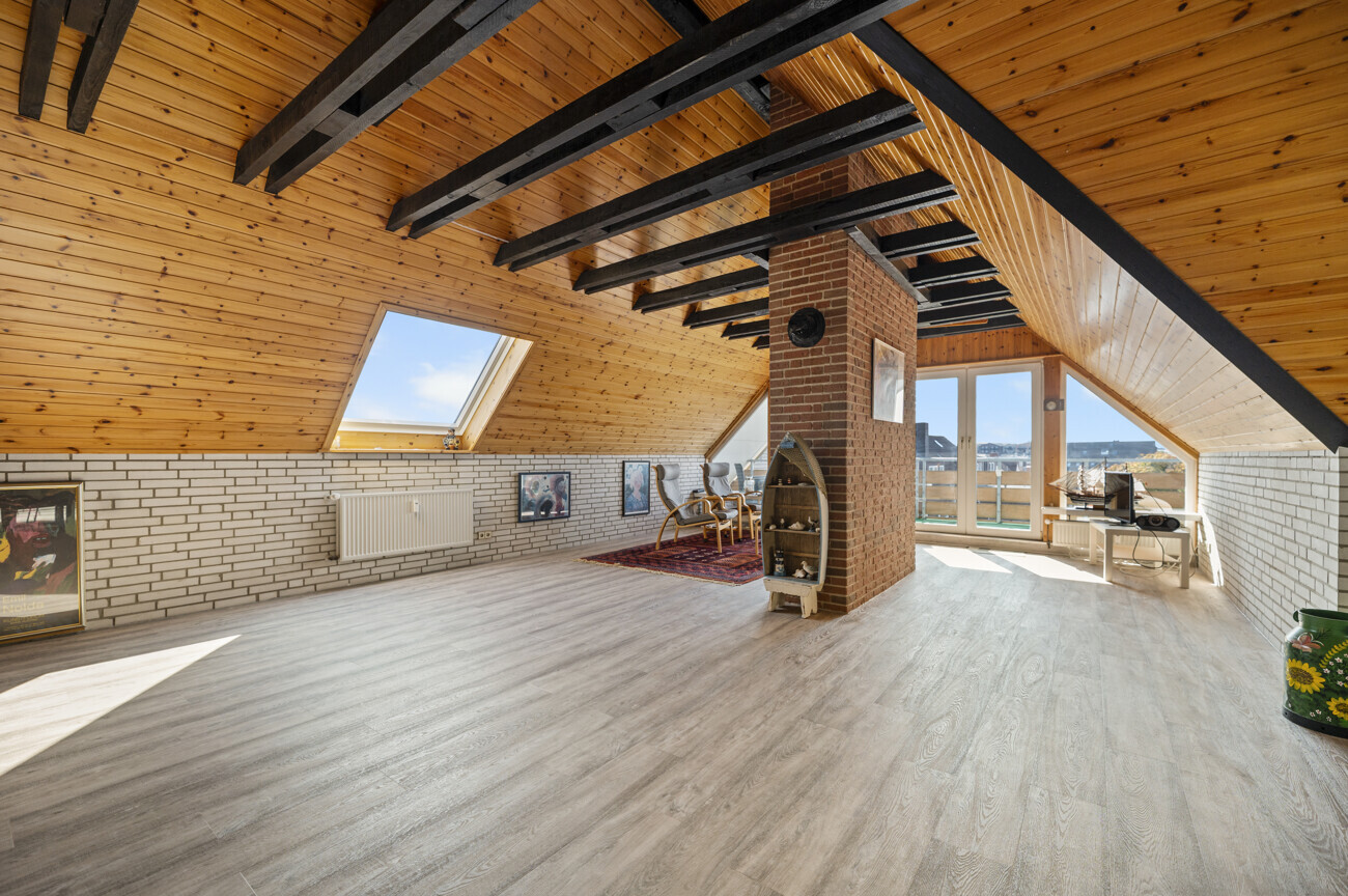 Wohn- und Esszimmer II