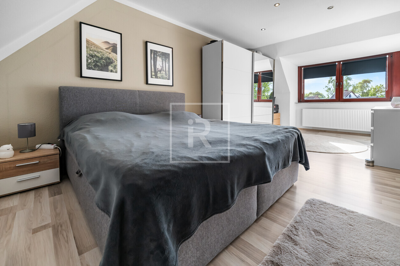 Schlafzimmer I OG