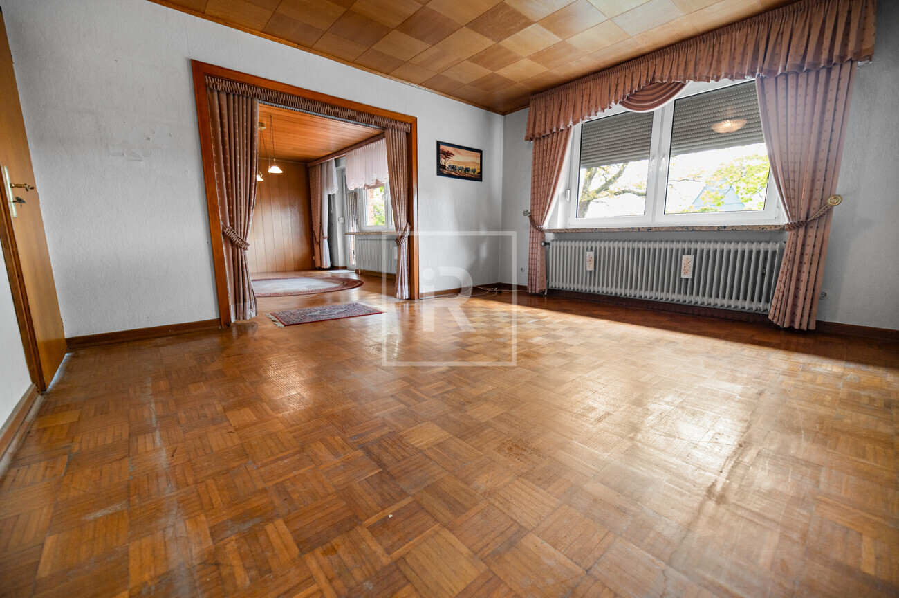 Wohn- und Esszimmer III